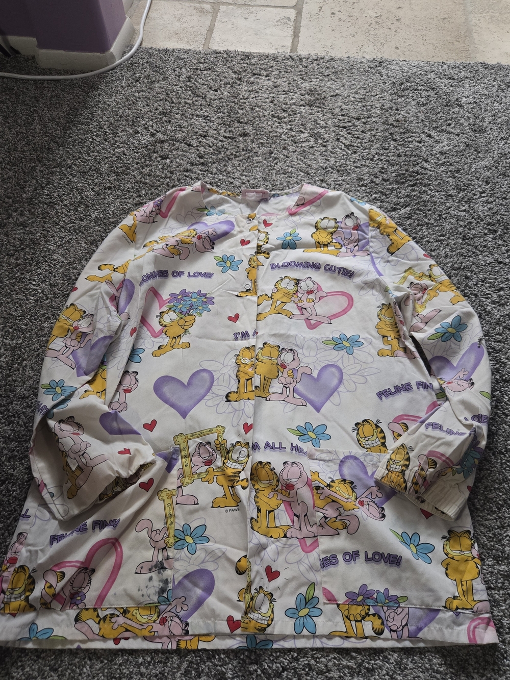 Garfield Cartoon Print Medical Scrub Top - White with Yellow & Purple - Picture 4 of 16